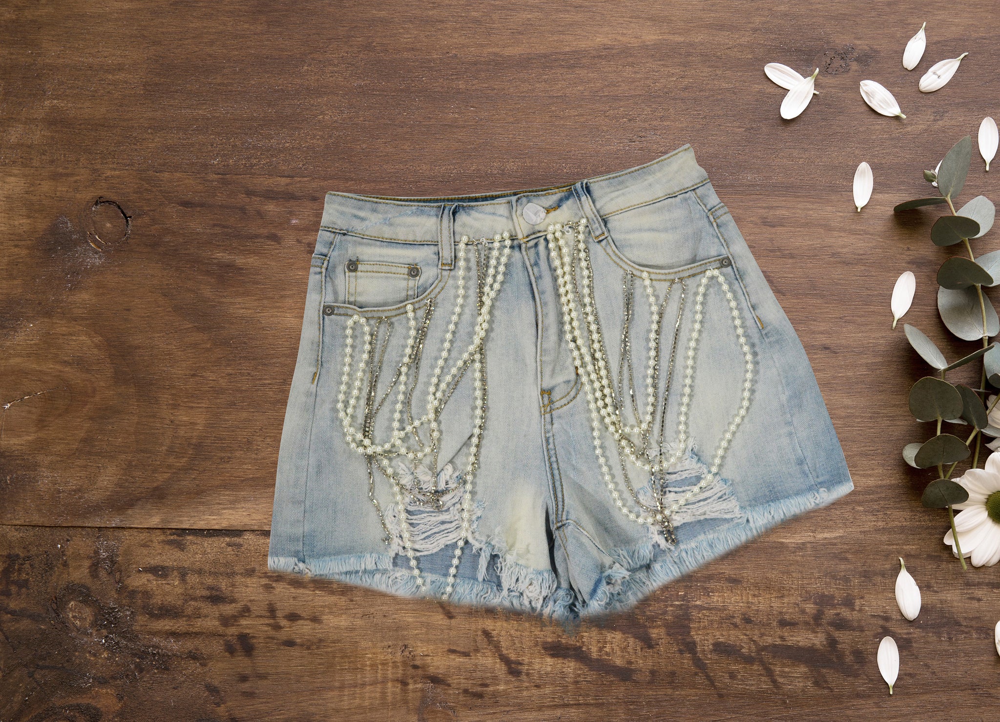 DENIM PEARL SHORT